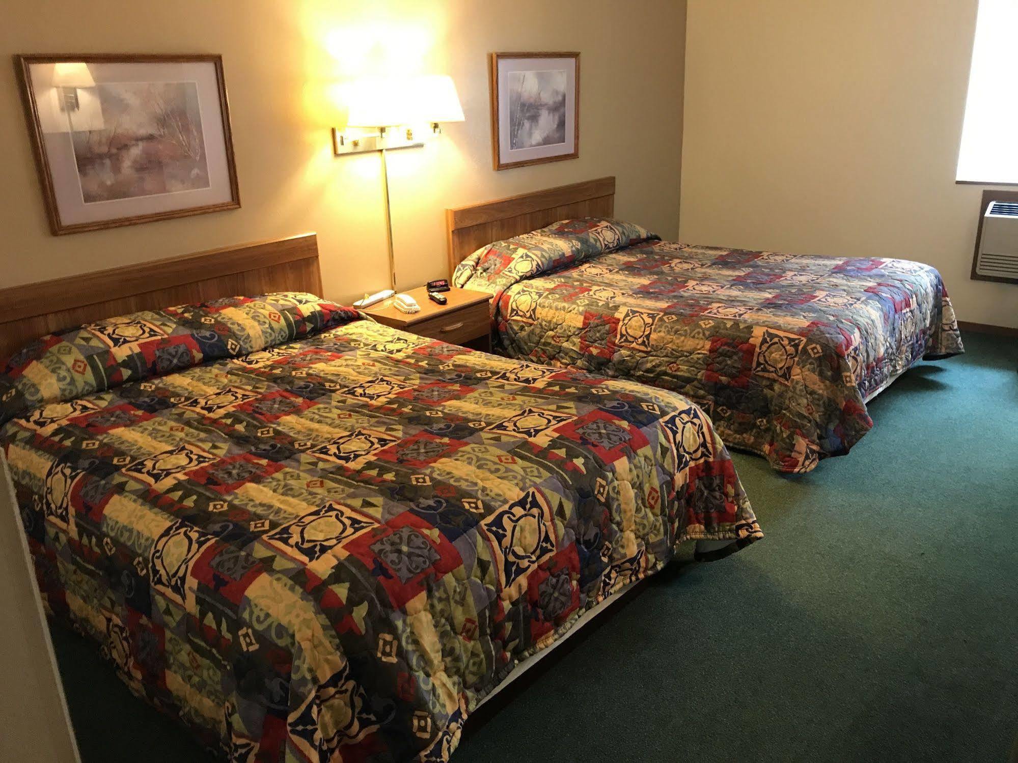 Badger Motel Lake Hallie Exterior photo